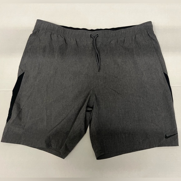 Nike - Swim Men's Grey - 9in - Volley Trunks Size - NESSA482-039 - Picture 2 of 12